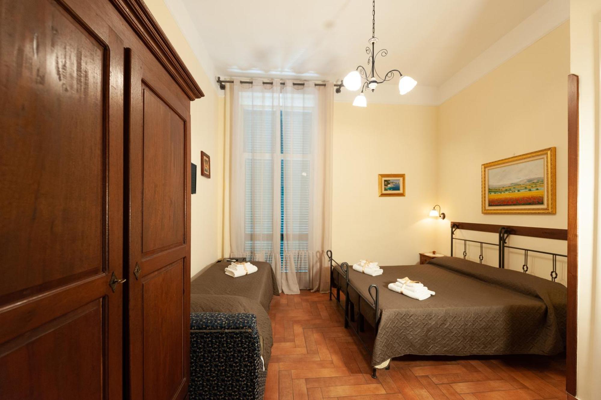 B&B Conte Cavour Nápoles Exterior foto